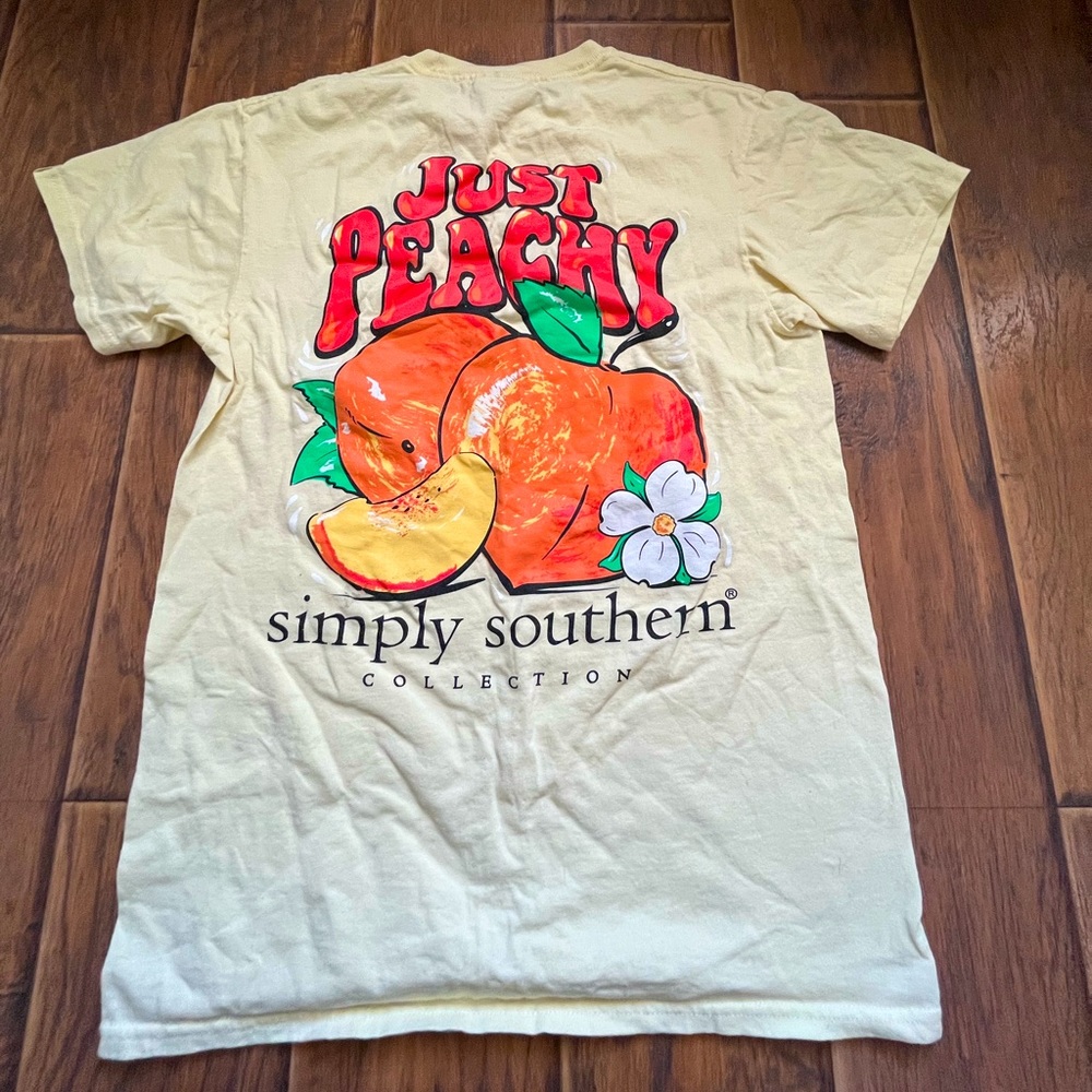 Simply southern just peachy shirt! Small